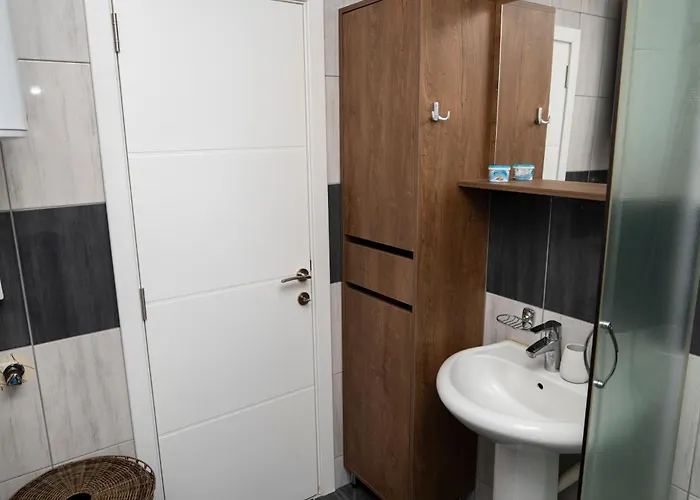 A Διαμέρισμα *